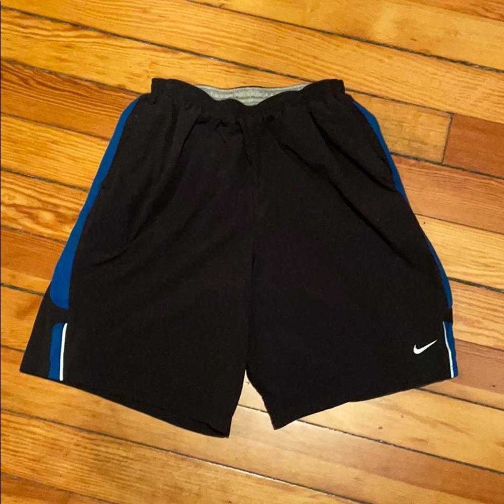Men’s Nike Dry-fit shorts Medium